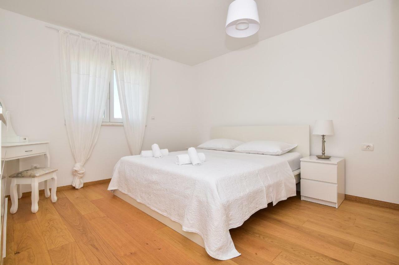 Apartment Ricca Seaview Makarska Extérieur photo